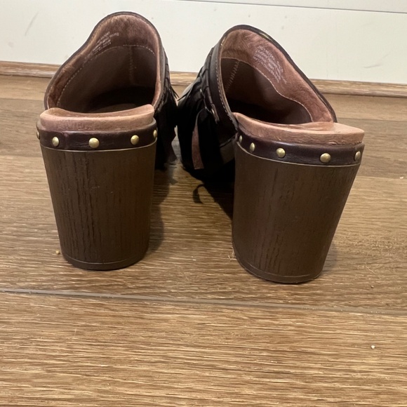 Dansko Deni Leather Women's Platform Heeled Fringe Studded Clogs Brown Size 40 - Picture 9 of 10